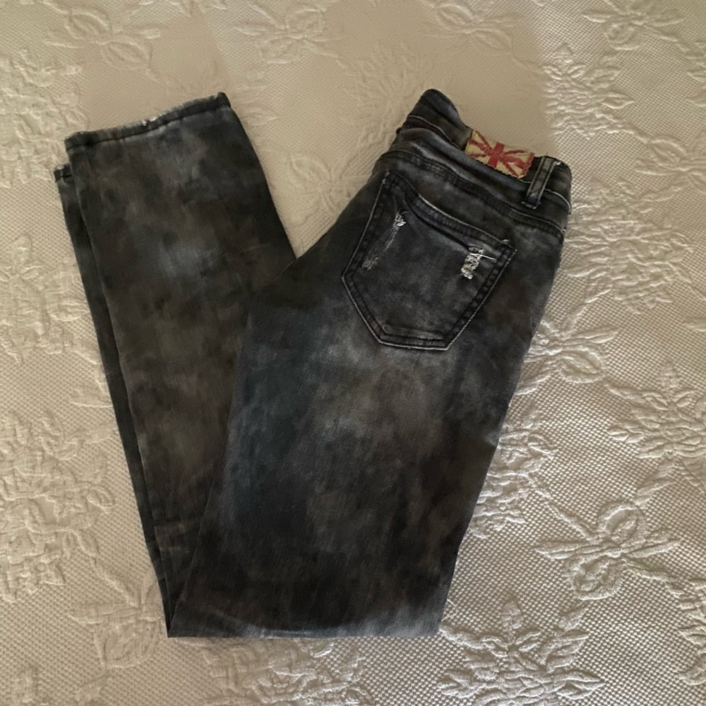 The Machine Grungy Tattered Denim - Faded Black - Low Rise Skinny Jeans Size 5